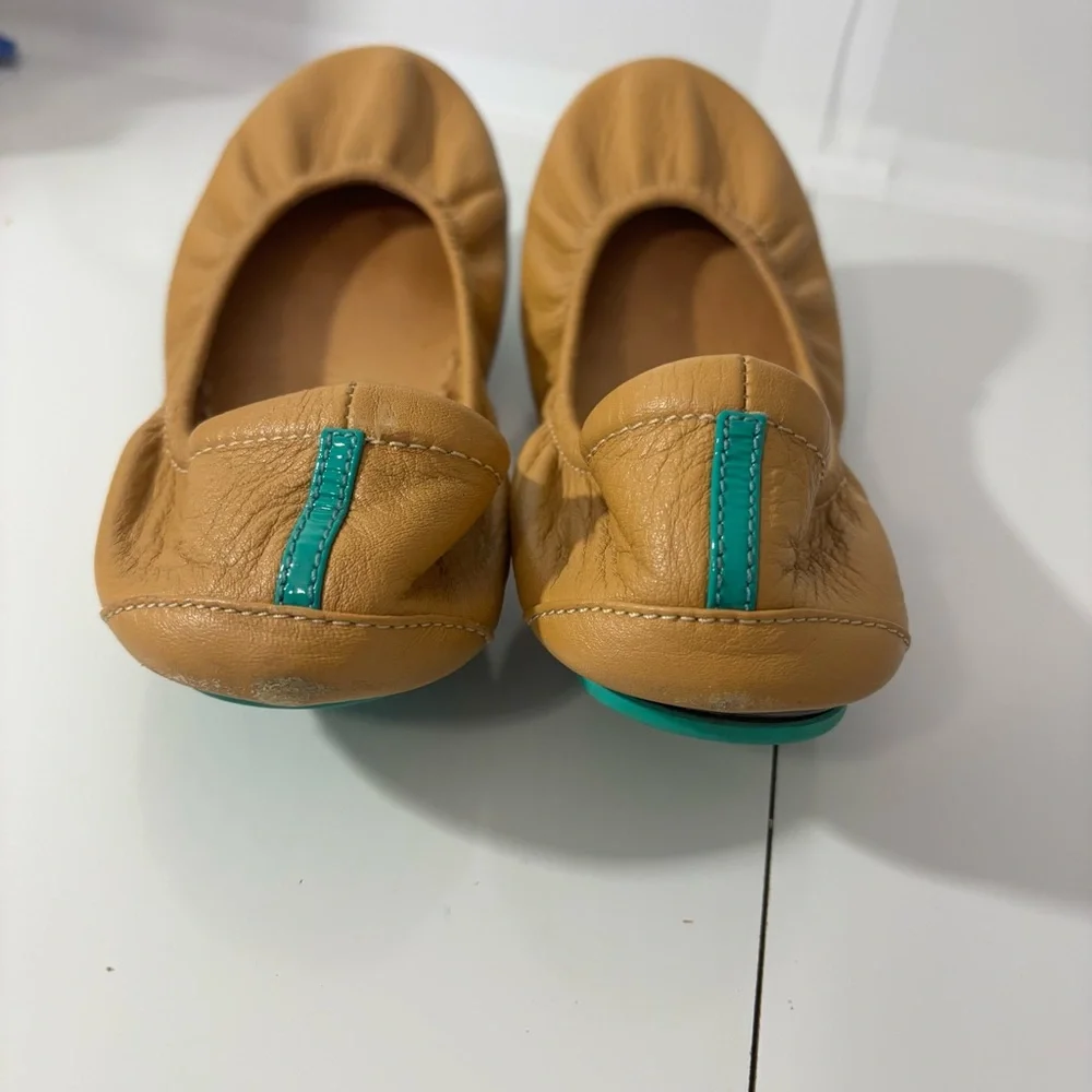 TIEKS Size 8 Shoes - Tan/Light Brown - Picture 2 of 7